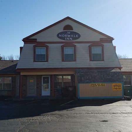 Norwalk Inn Экстерьер фото
